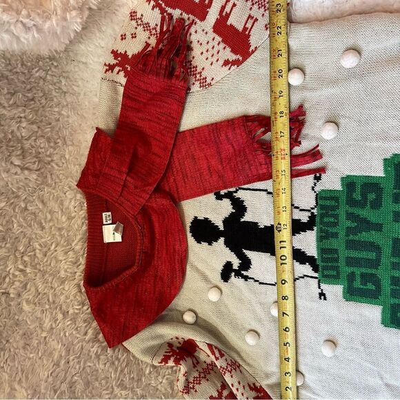 Home Alone Ugly Christmas Sweater Beige,red,green &Black size S/M Adult - Picture 7 of 9